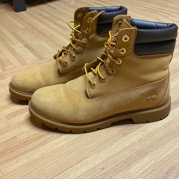 Women’s Timberland Premium 6” waterproof boots - Picture 1 of 3